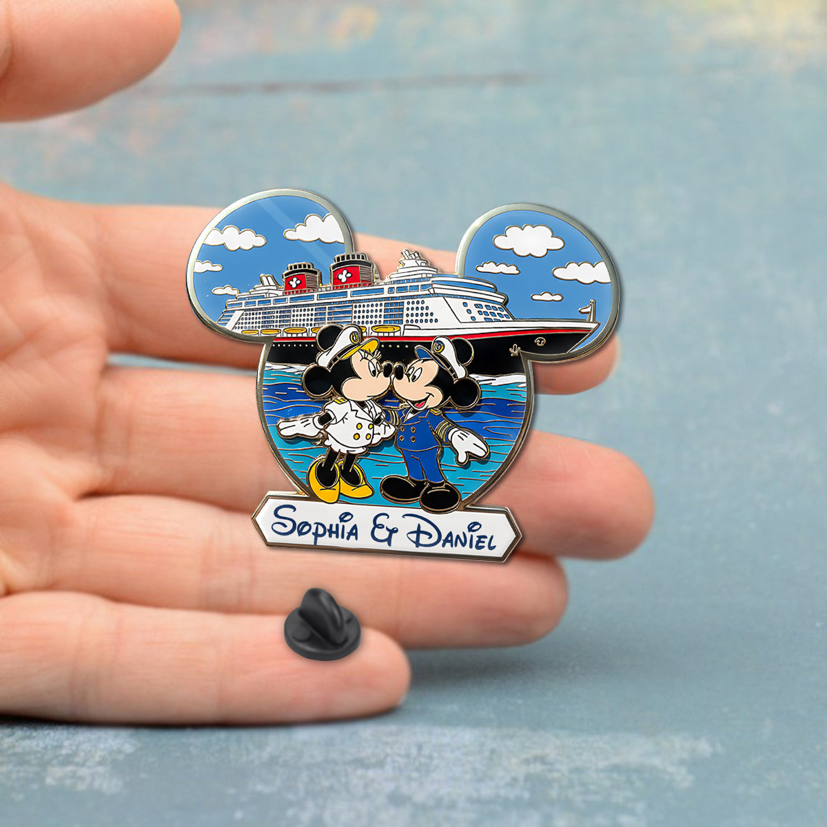 Mouse Couple Cruise Trip - Personalized Mouse Pin