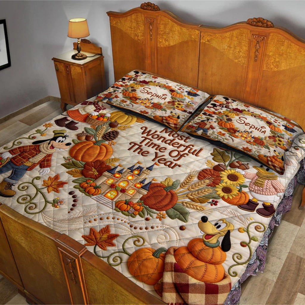 It's The Most Beautiful Time Of The Year - Personalized Mouse Quilt Set