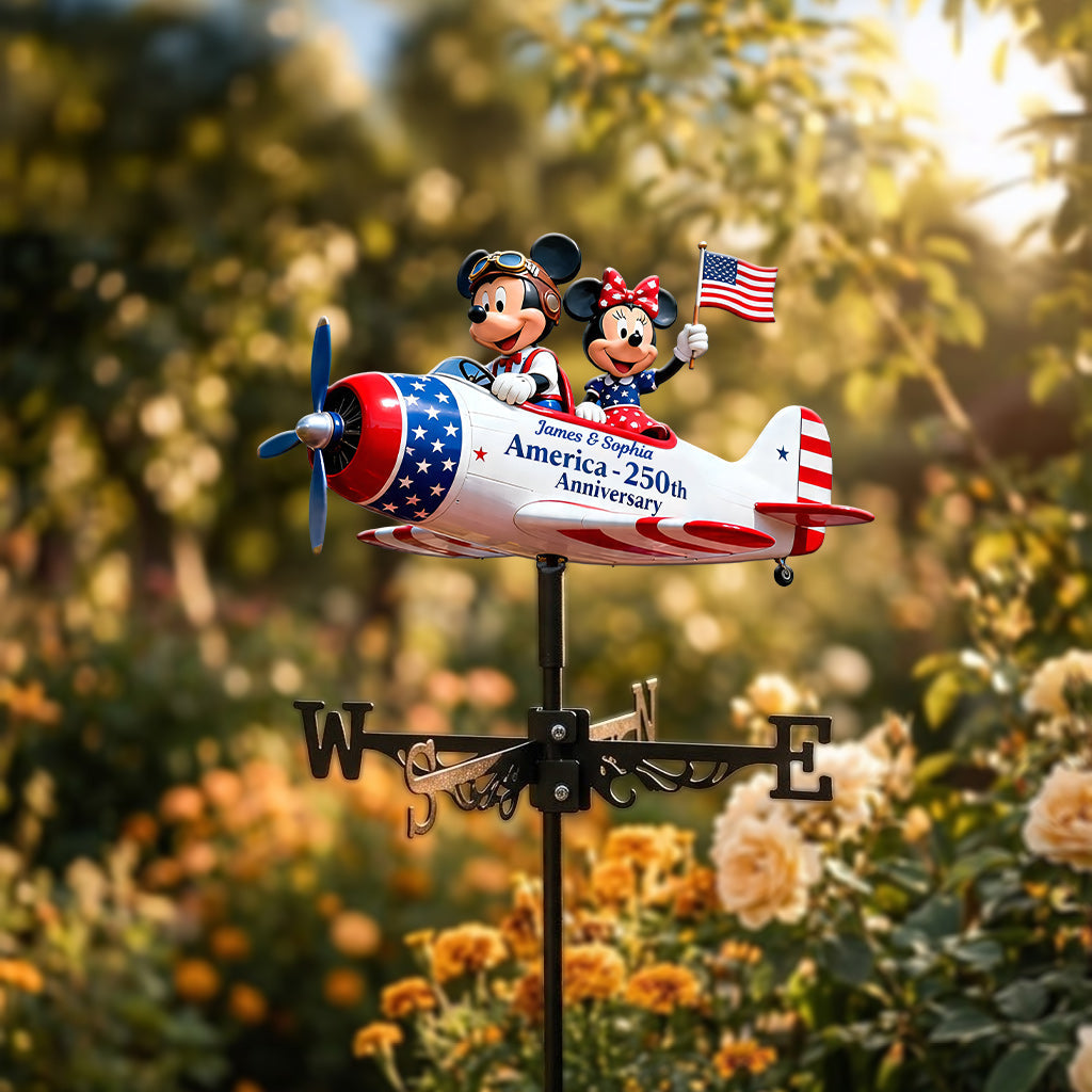 Happy Couple - Personalized Mouse Weather Vane