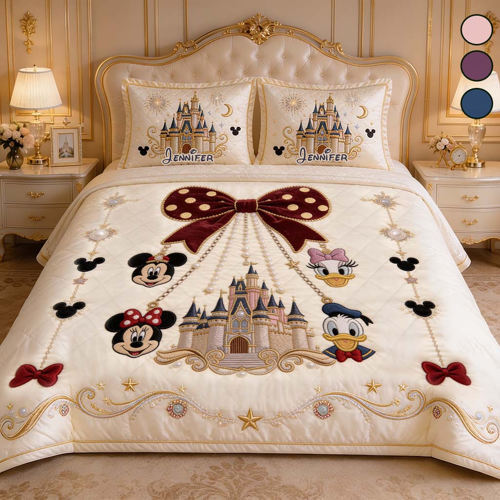 Believe In Magic - Personalized Mouse Quilt Set