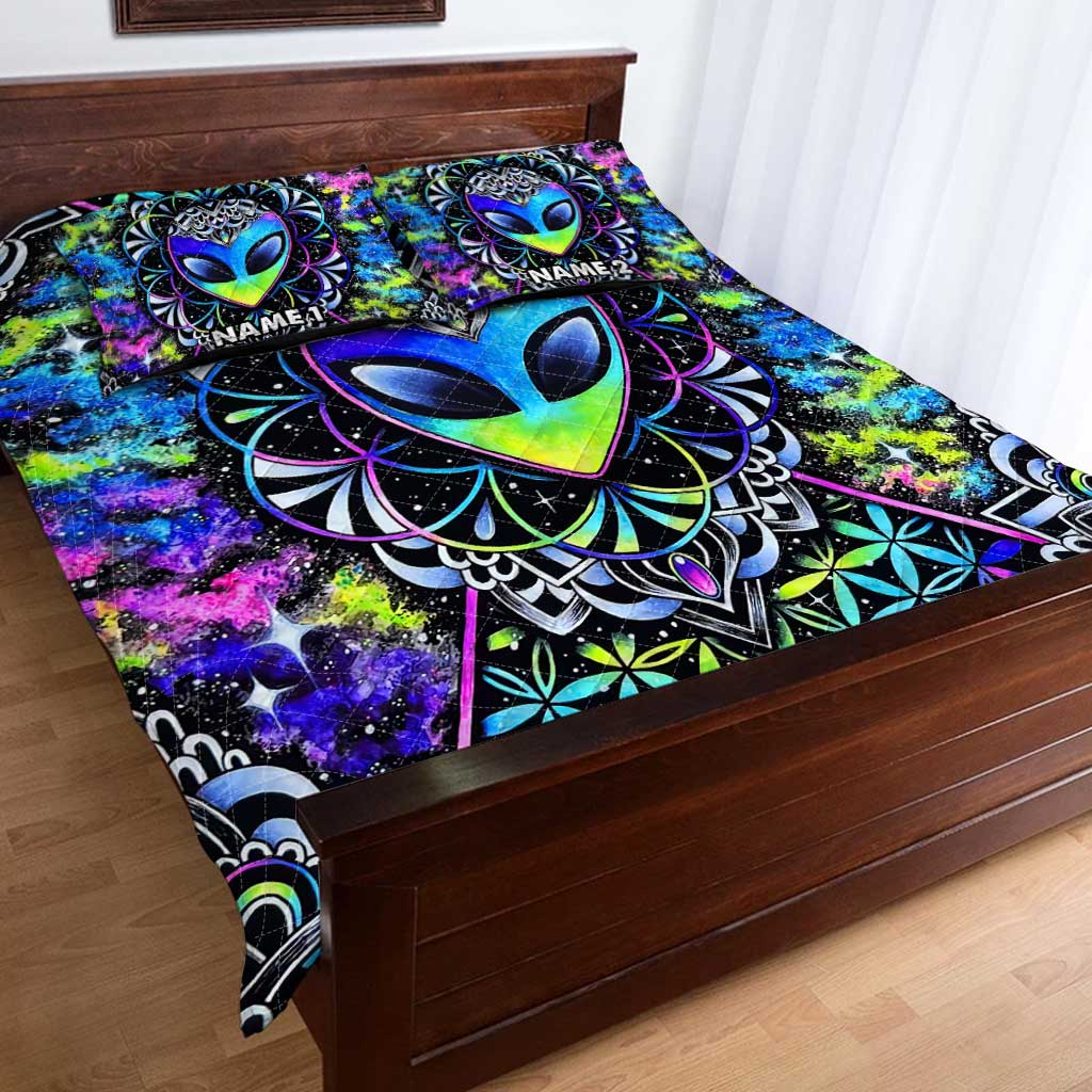 Psychedelic Alien - Personalized Alien Quilt Set