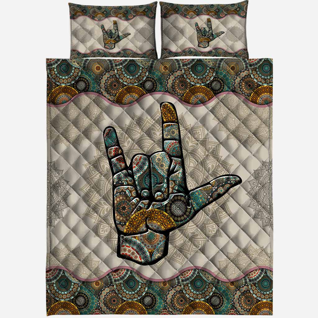 Love - American Sign Language (ASL) Quilt Set